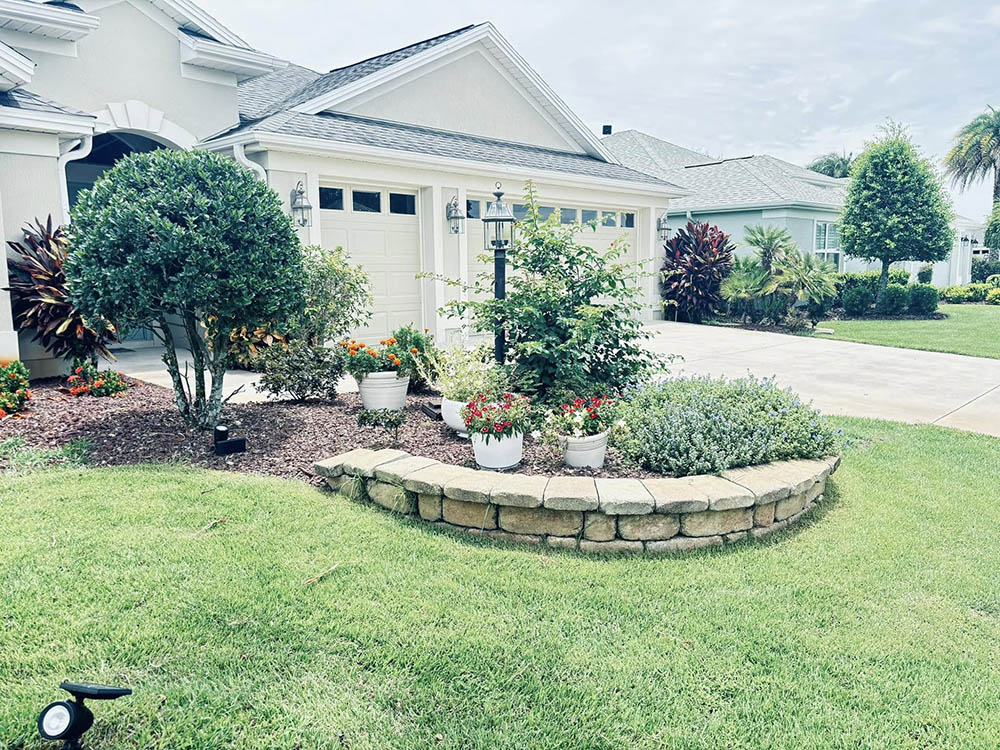 Landscaping services in Summerfield, FL